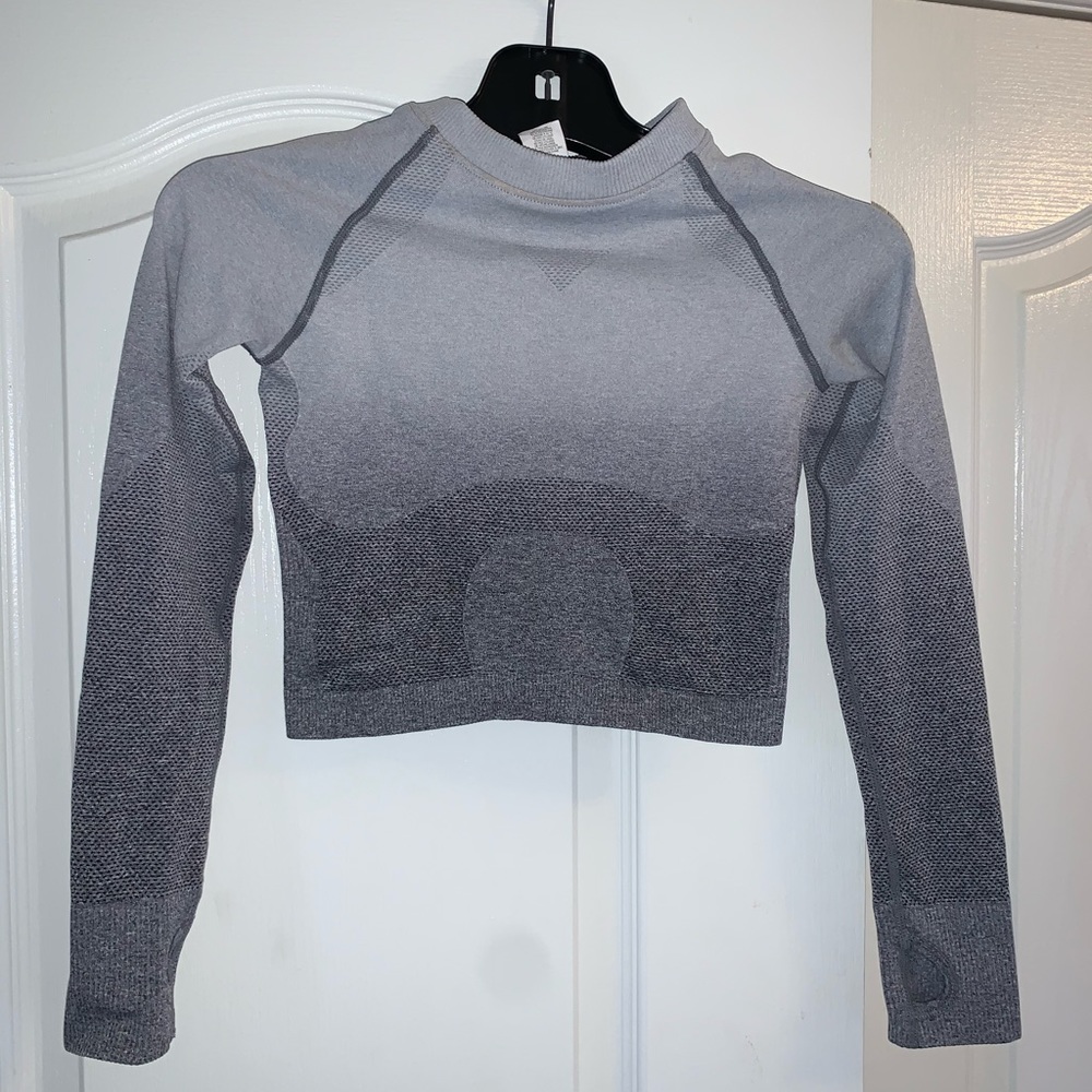 Prettylittlething Ladies crop long sleeve pullover